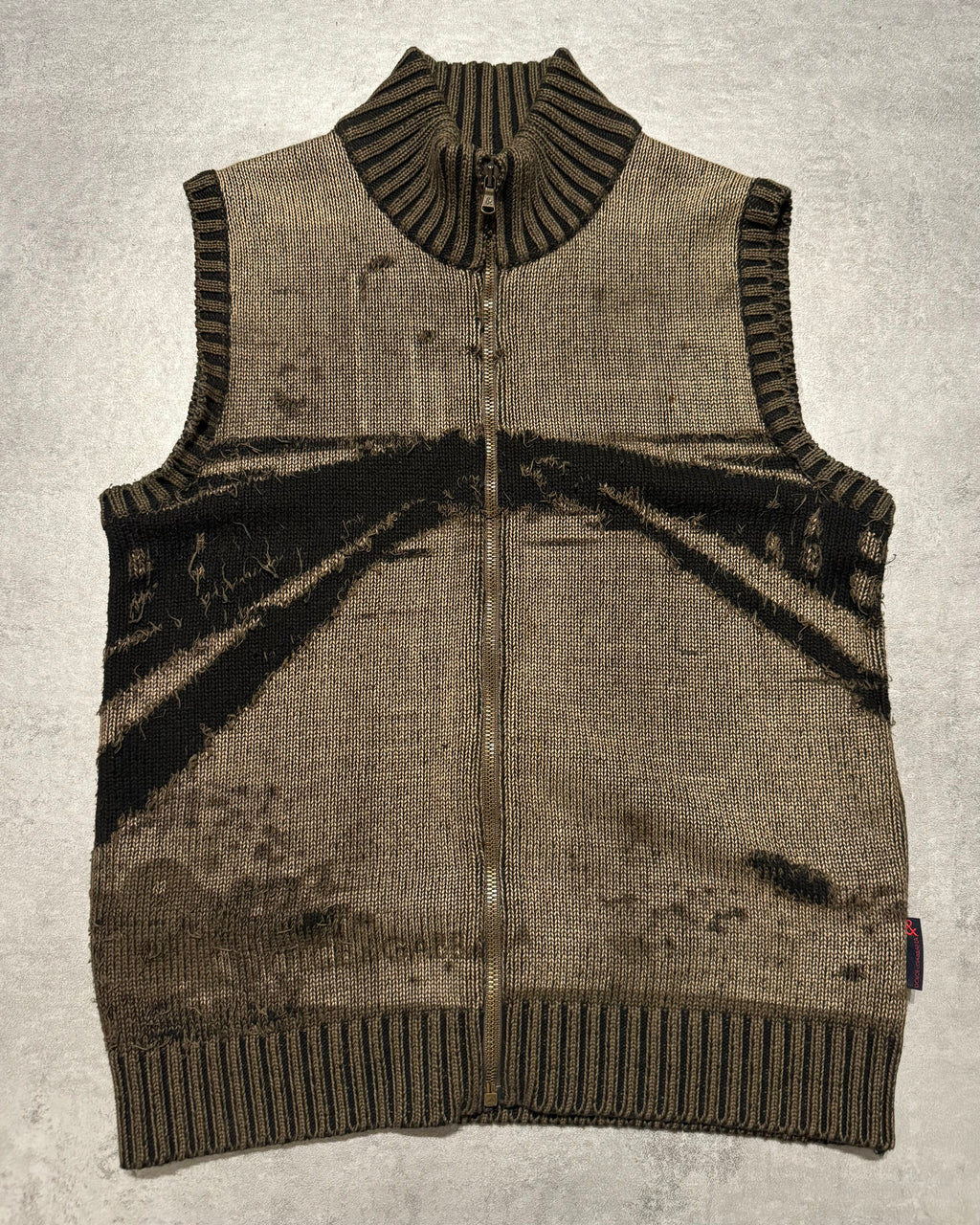 2000s Dolce & Gabbana Brown Horizon Sleeveless Zip-Up Sweater (S) - 3