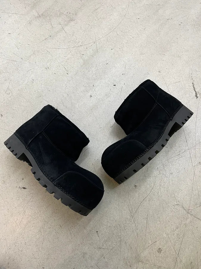 Balenciaga Alaska Black Leather Boots FxySKKO 1