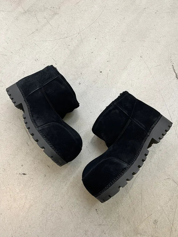 Balenciaga Alaska Black Leather Boots FxySKKO 2