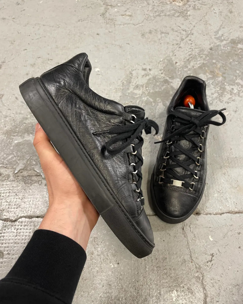 Balenciaga Arena Black Leather Low Shoes (42.5eu/us9) 0