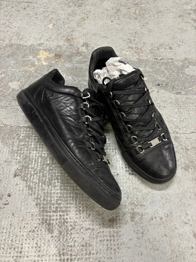 Balenciaga Arena Black Leather Low Sneakers lLVMFVv 4