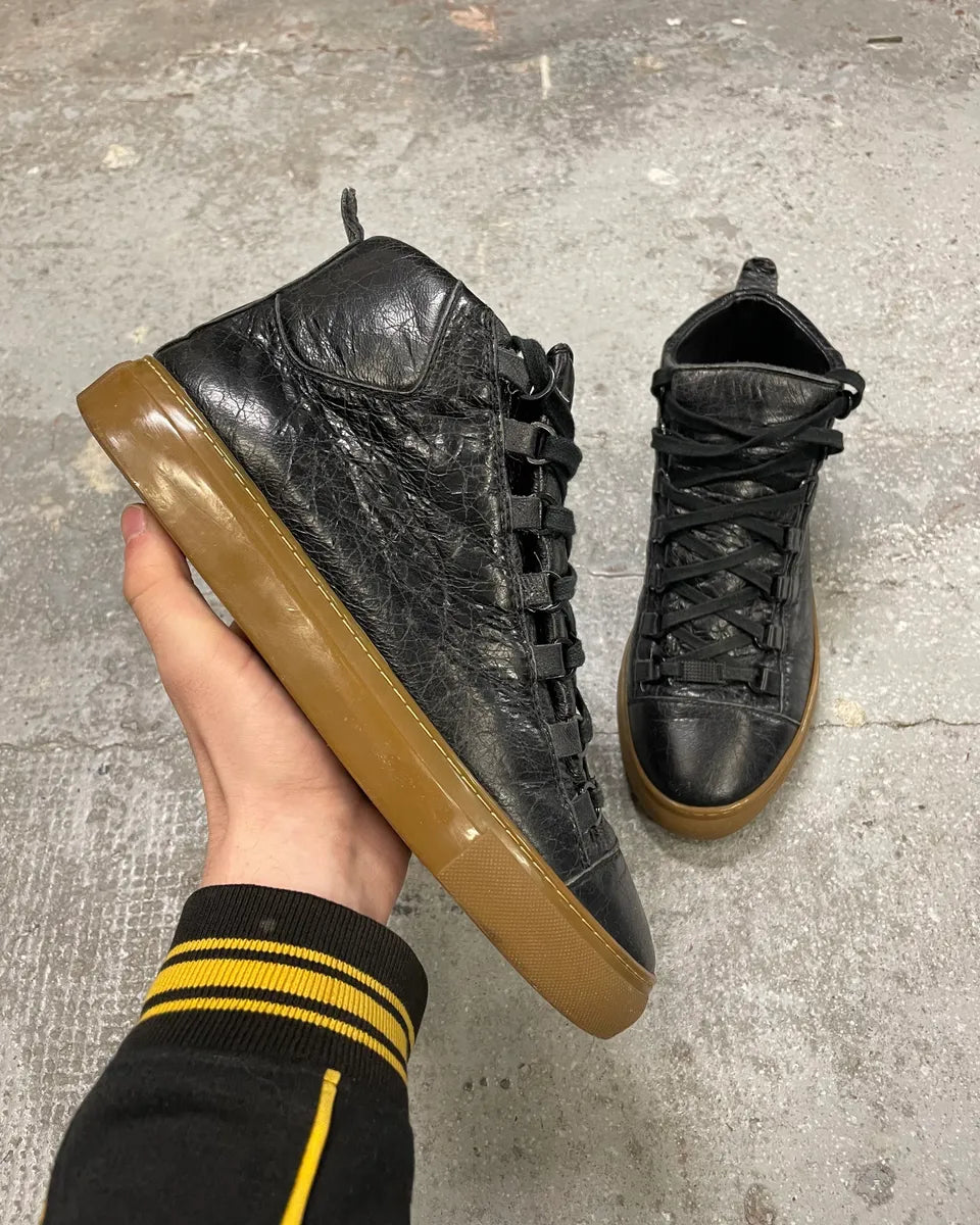 Balenciaga Arena Blistered Black Leather Gum Sole Shoes guEmpnD 0