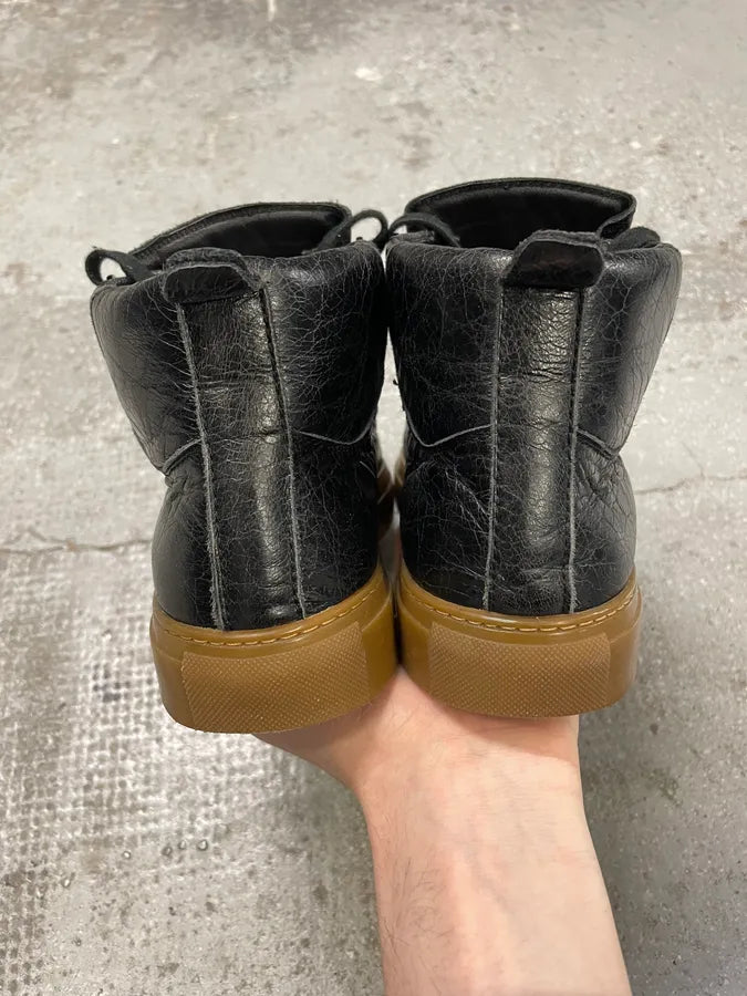 Balenciaga Arena Blistered Black Leather Gum Sole Shoes guEmpnD 6