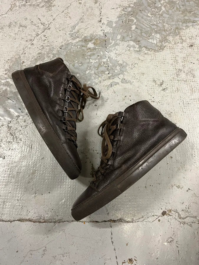 Balenciaga Arena Brown Grained Leather High Sneakers XkmoIBO 7