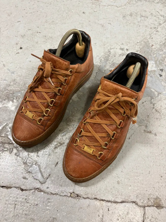 Balenciaga Arena Brown Low Leather Sneakers iTHLpzS 2