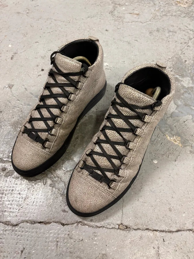 Balenciaga Arena Grained Silver Leather High Sneakers zuFrJjz 2