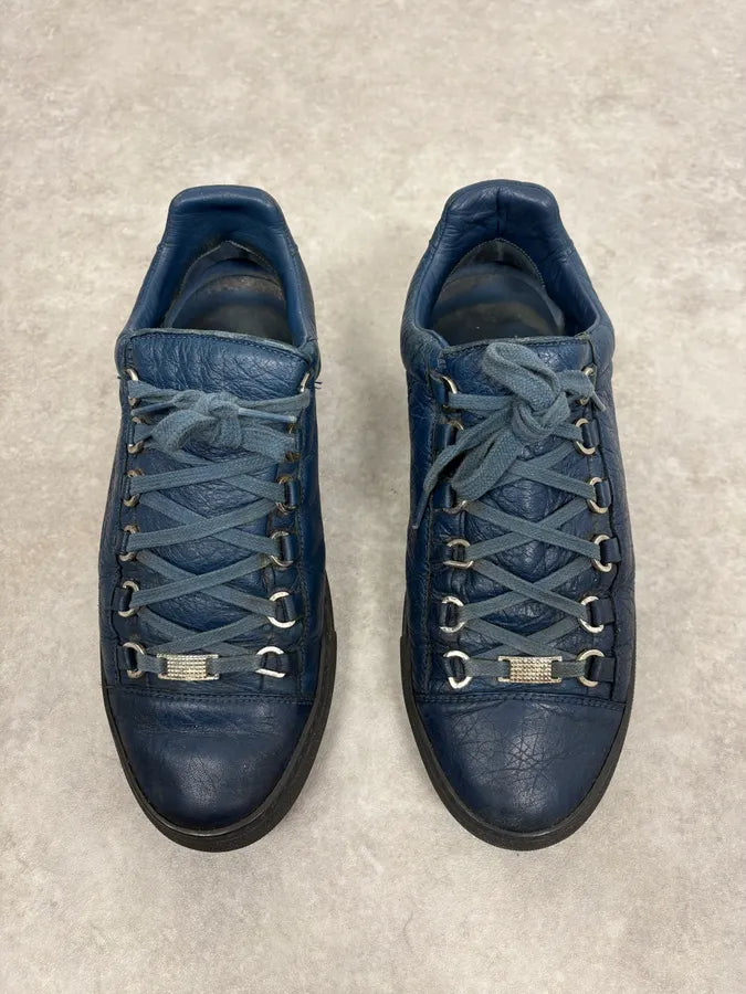 Balenciaga Arena Low Navy Leather Sneakers fEjojXS 1