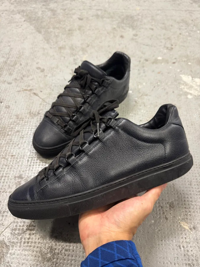 Balenciaga Arena Navy Black Low Leather Sneakers (42eu/us8.5) NJVMRLq 1