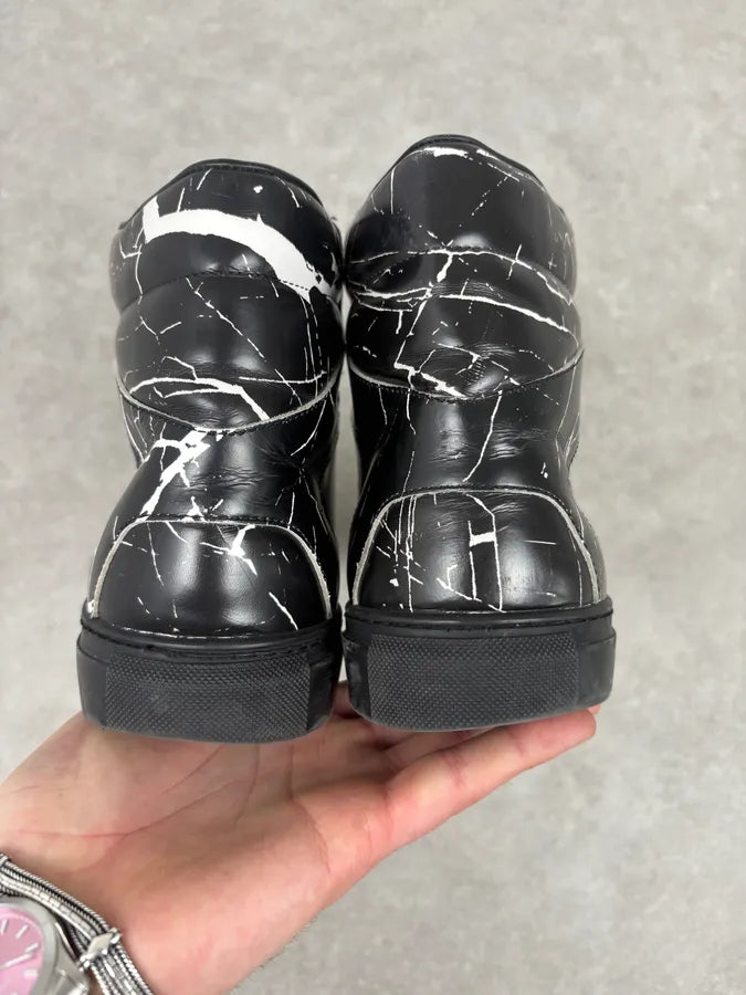 Balenciaga Black Abstract White Painted High Sneakers HvgAAdC 5