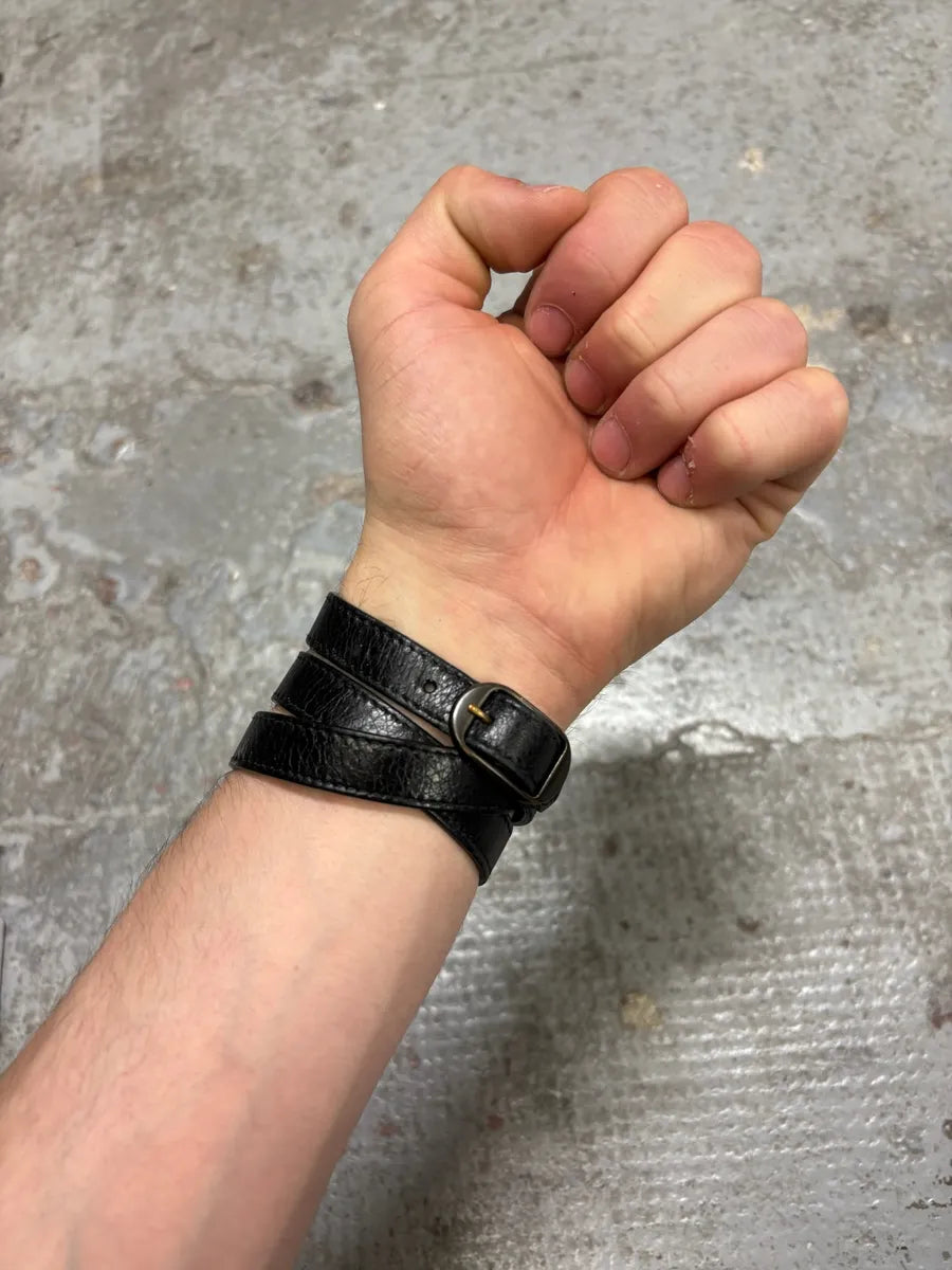 Balenciaga Black City Studded Leather Bracelet (OS) DIpYbIe 2