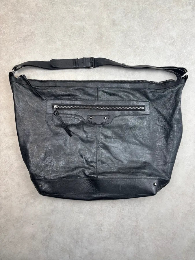 2010s Balenciaga Black Leather City Crossbody Bag CBRkFJW 0