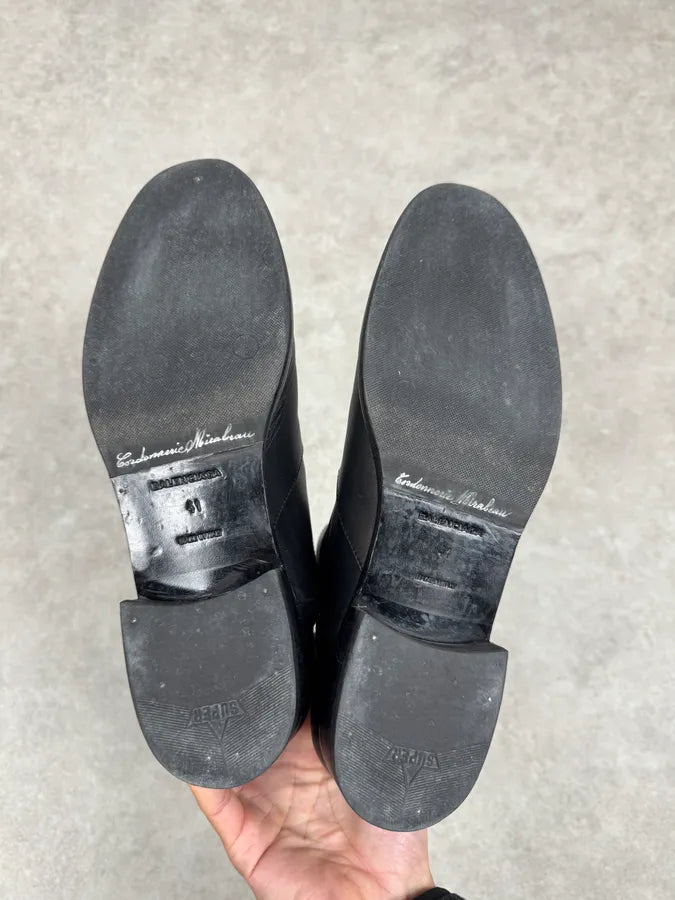 Balenciaga Black Minimalist Leather Boots OZLEZlA 4