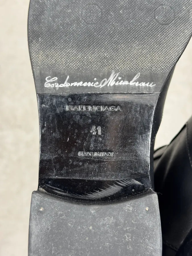 Balenciaga Black Minimalist Leather Boots OZLEZlA 6