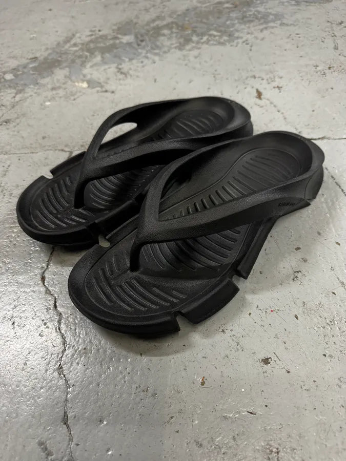 Balenciaga Black Mold Thong Sandals  WbWsgVd 4