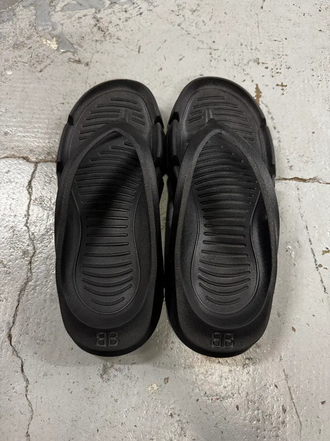 Balenciaga Black Mold Thong Sandals  WbWsgVd 2