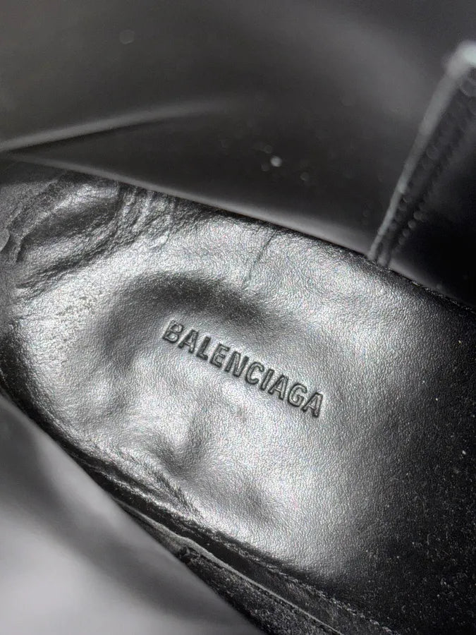 Balenciaga Black Squared Leather Boots UrnAYTK 9