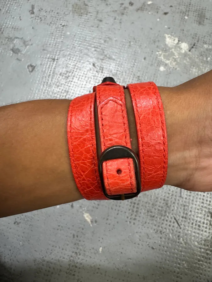 Balenciaga City Orange Studded Leather Bracelet AglzmhX 4