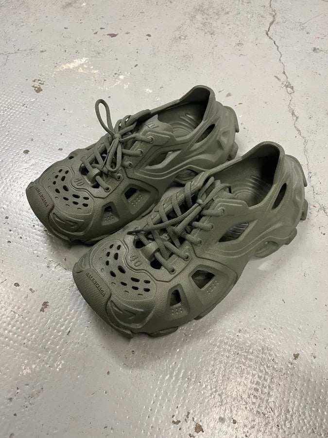 Balenciaga Foam Green Cut-Out Low Sneakers oJVIOWm 2