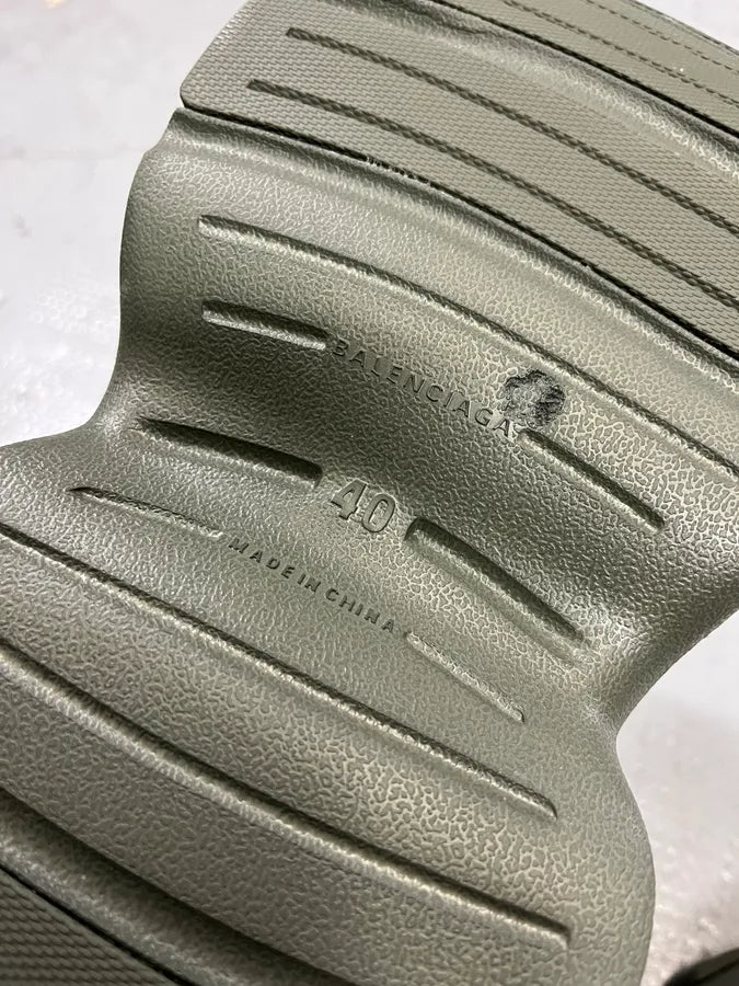 Balenciaga Foam Green Cut-Out Low Sneakers oJVIOWm 6