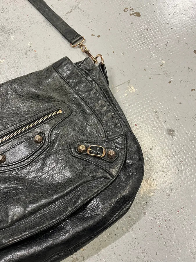 Balenciaga Gold Studded City Black Leather Shoulder Bag ZdrLmgm 3