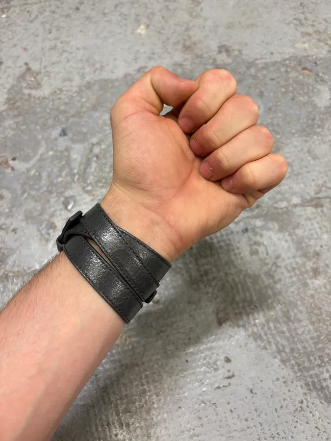Balenciaga Grey Leather Long Bracelet JeDtYhp 1