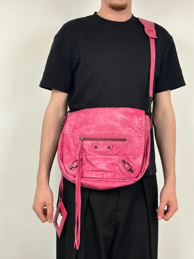 Balenciaga Moto City Messenger Studded Pink Bag pzvXRtx 3