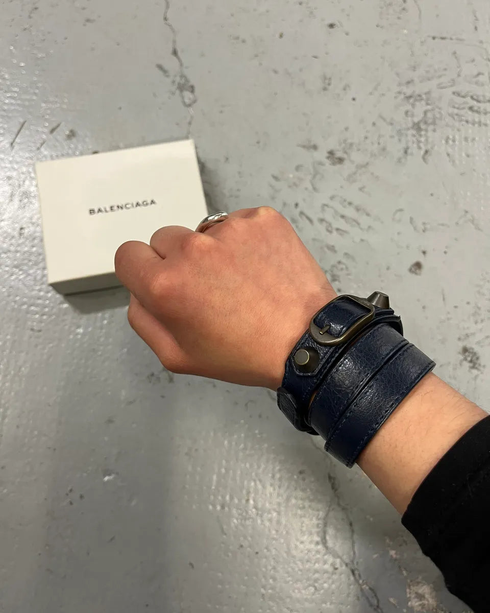 Balenciaga Navy Leather Double-Wrap Buckle Bracelet Ddtvhxz 0