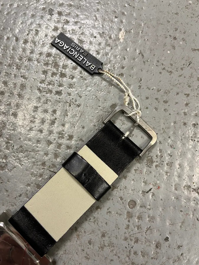 Balenciaga Paris Black Leather Minimalist Watch (OS) FAqvoxg 11