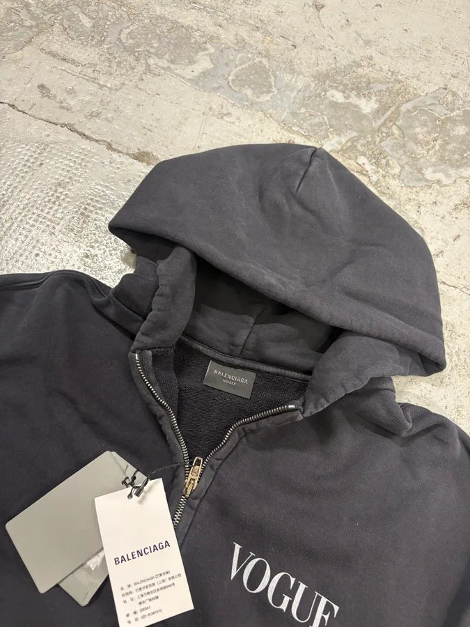 AW2024 Balenciaga Vogue Place Vendome Black Zip-up Hoodie FjmuDSF 3