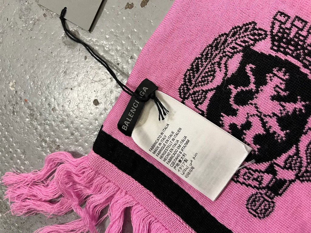 Balenciaga Wool Soccer Pink Scarf SAiwauV 6
