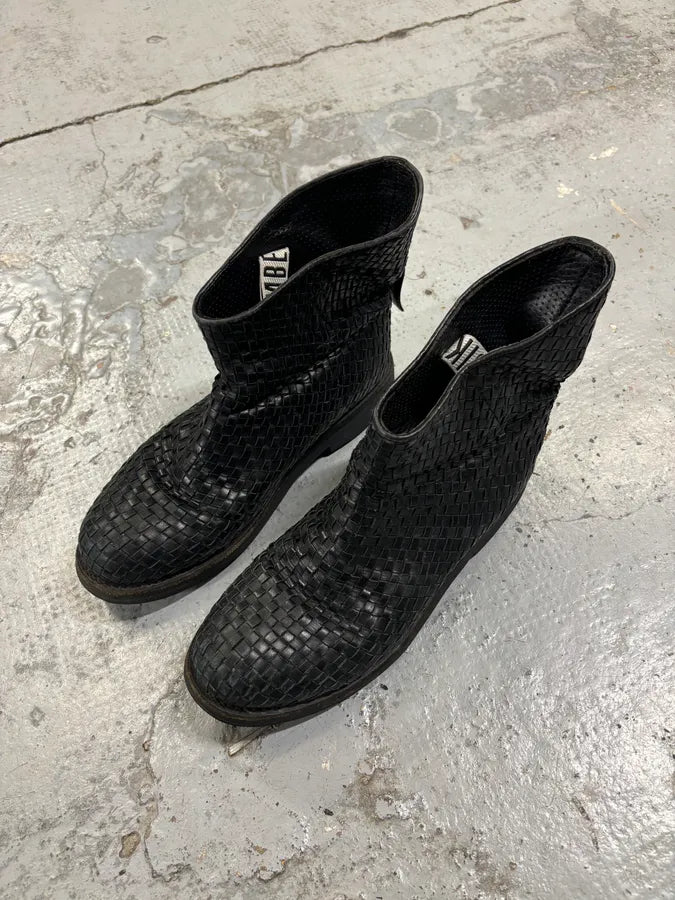 Bikkembergs Black Woven Leather Interlocking Ankle Boot WKRKDdd 2