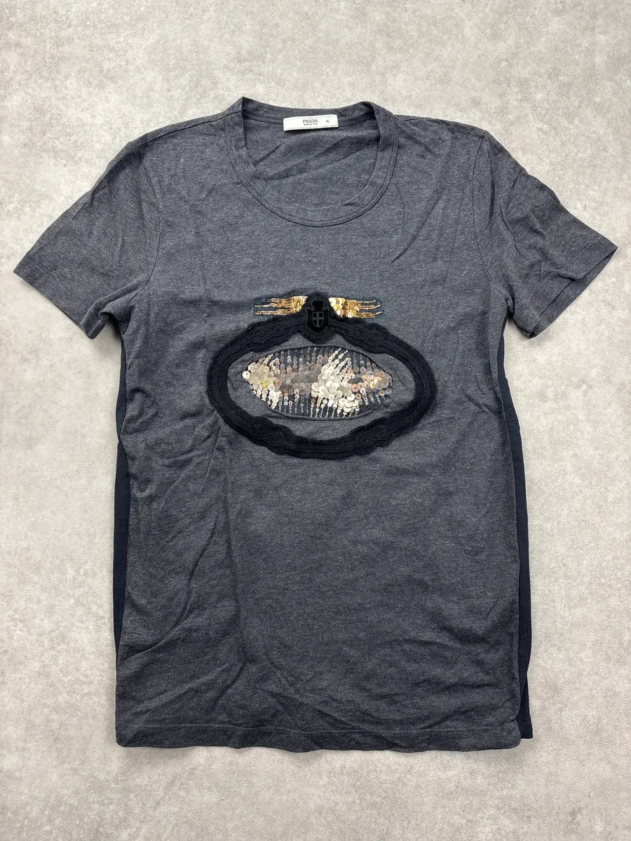 2010s Prada Grey Sequin Crest Embellished T-Shirt blcjfLJW 0