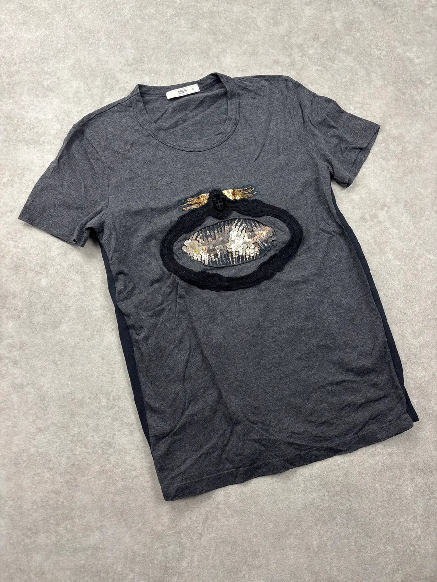 2010s Prada Grey Sequin Crest Embellished T-Shirt blcjfLJW 1