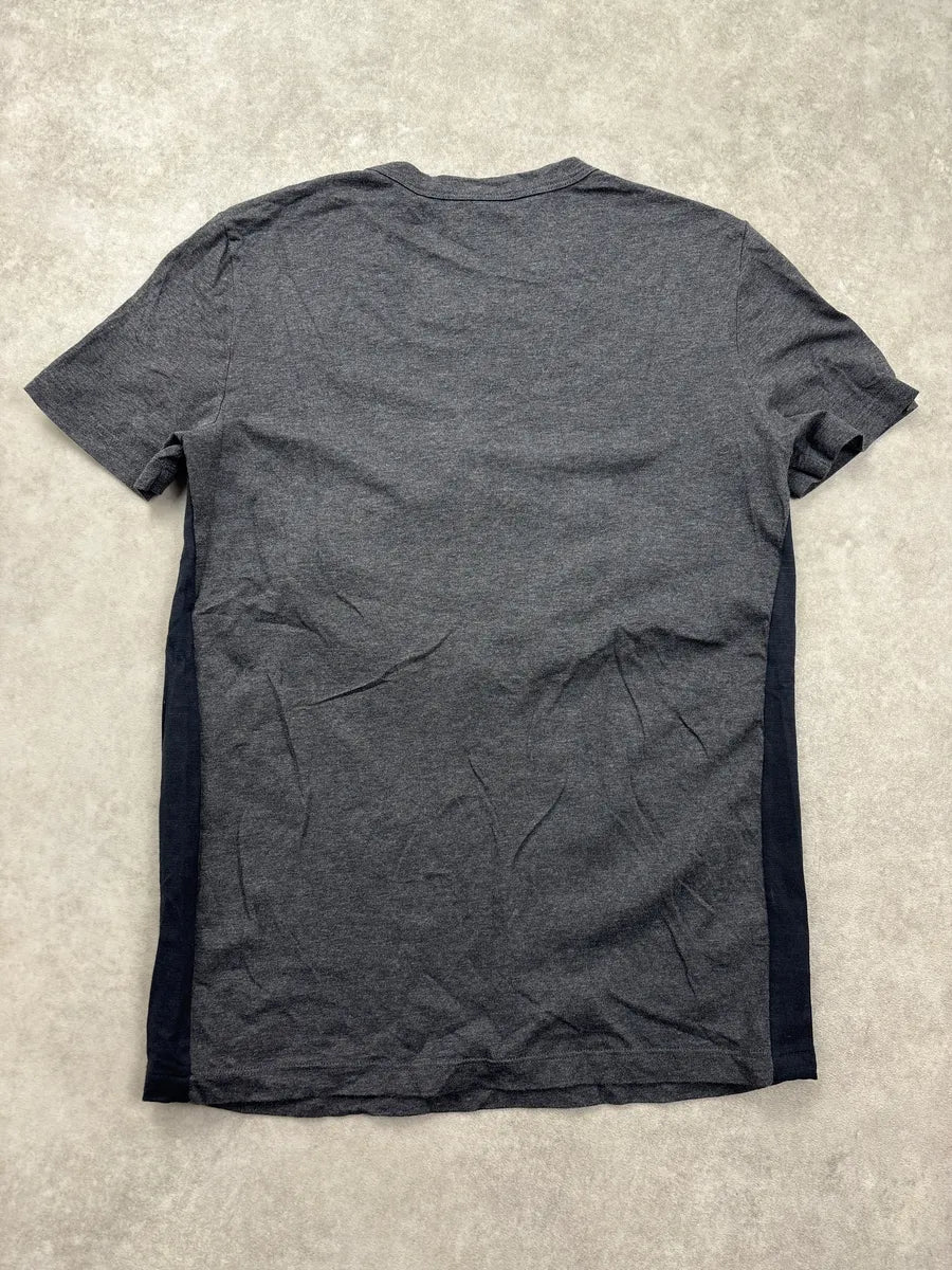 2010s Prada Grey Sequin Crest Embellished T-Shirt blcjfLJW 5