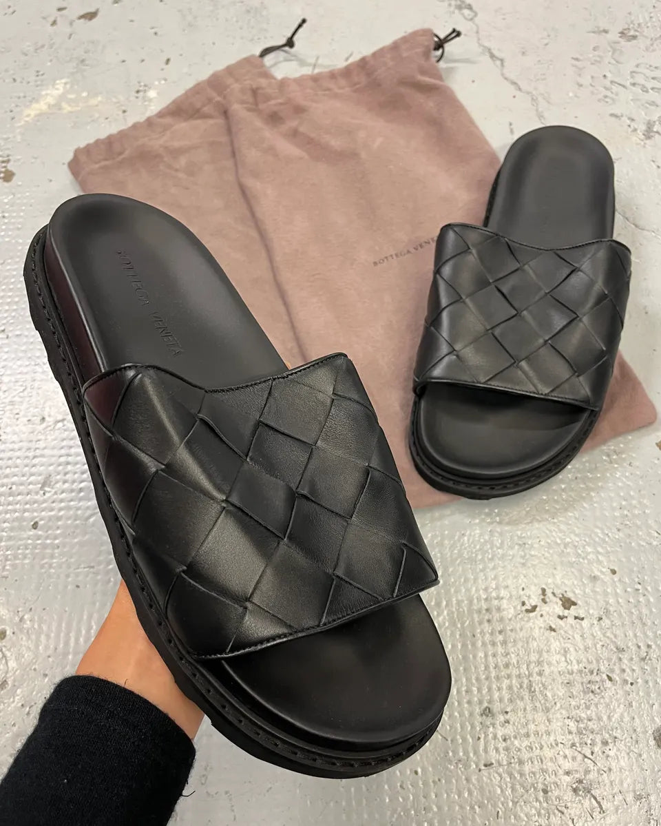 Bottega Veneta Black Leather Woven Tap Slides RJRfxDR 0