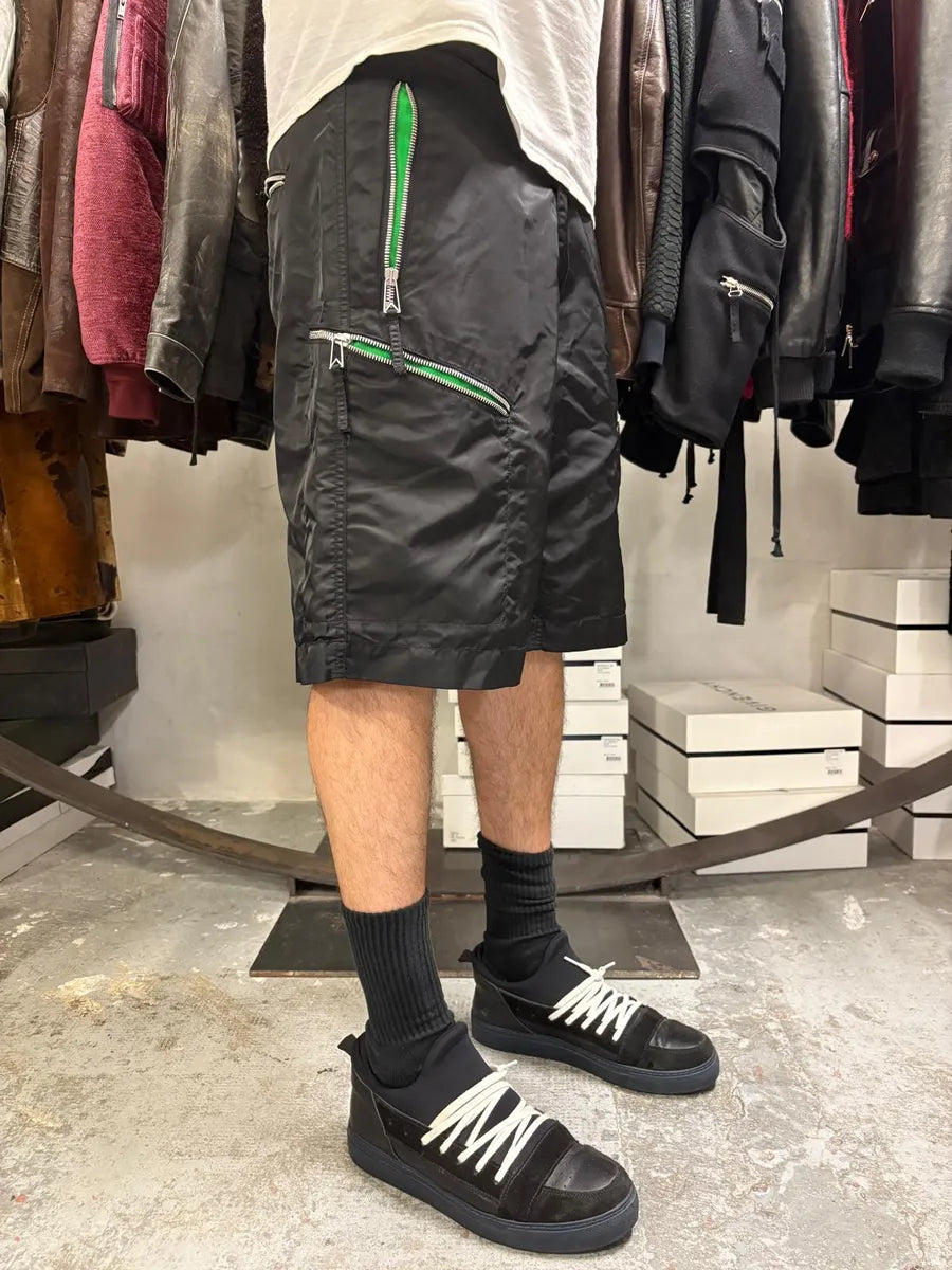 Bottega Veneta Black Nylon Multi Zips Cargo Shorts gyEzexE 2