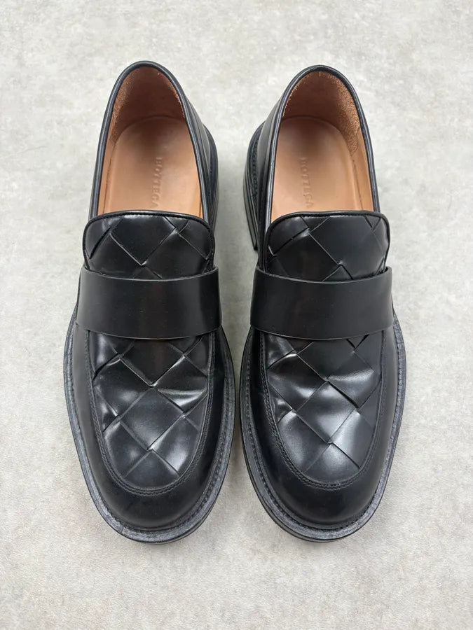 Bottega Veneta Black Woven Leather Loafers VJClksh 1