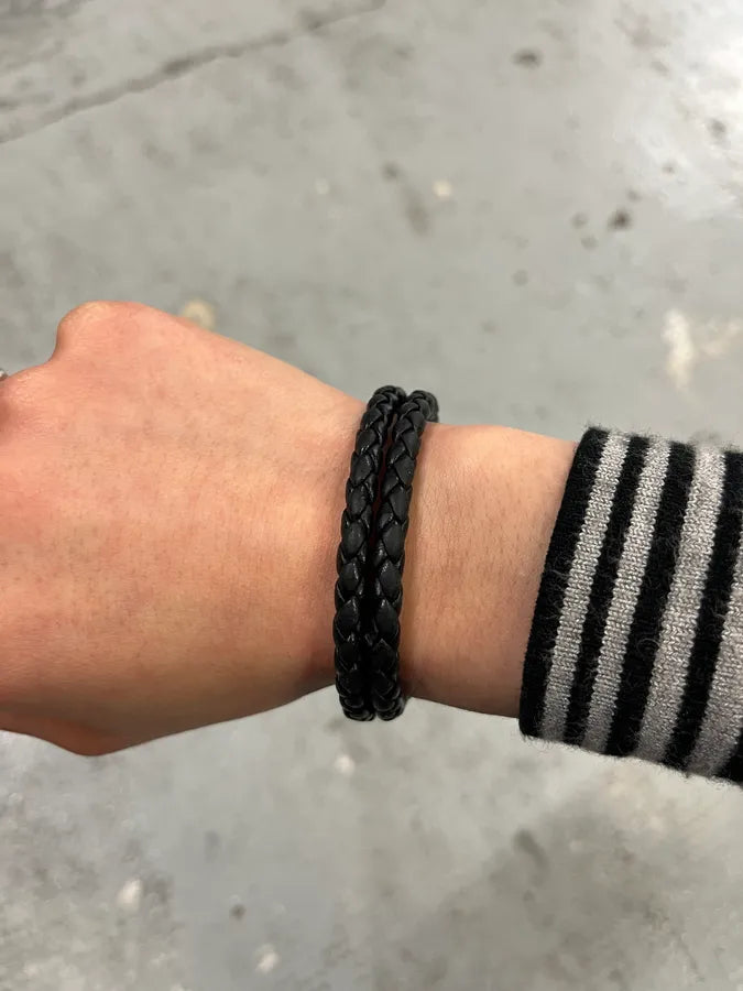 Bottega Veneta Knotted Closure Black Leather Bracelet  rSnWbae 2