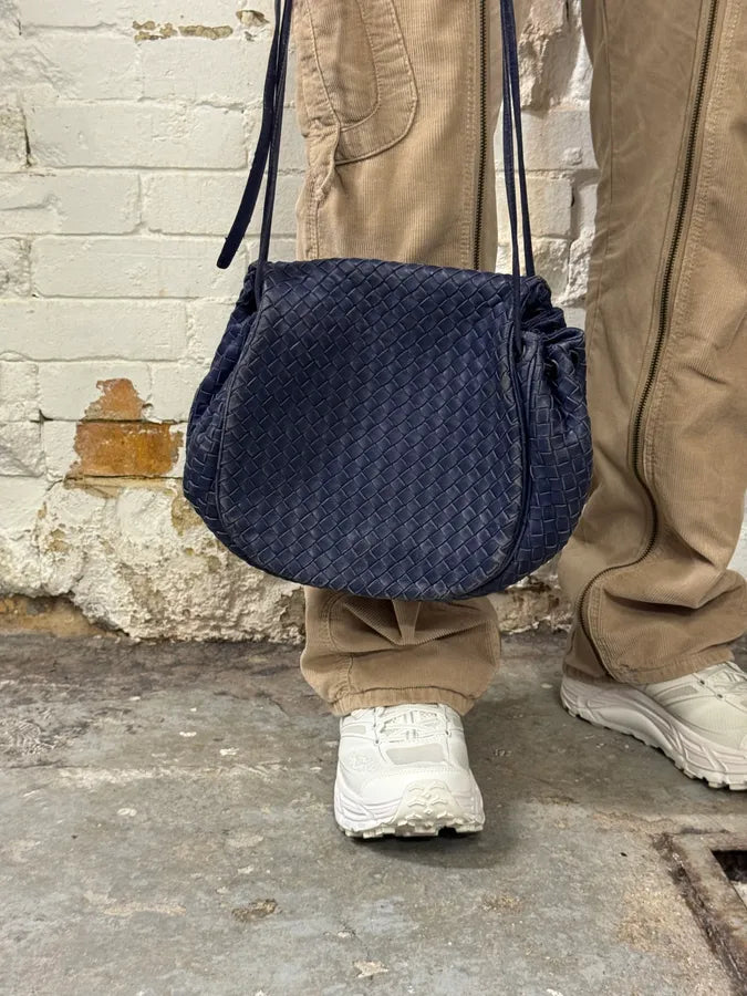 Bottega Veneta Navy Leather Intrecciato Woven Shoulder Bag CdQldvl 1