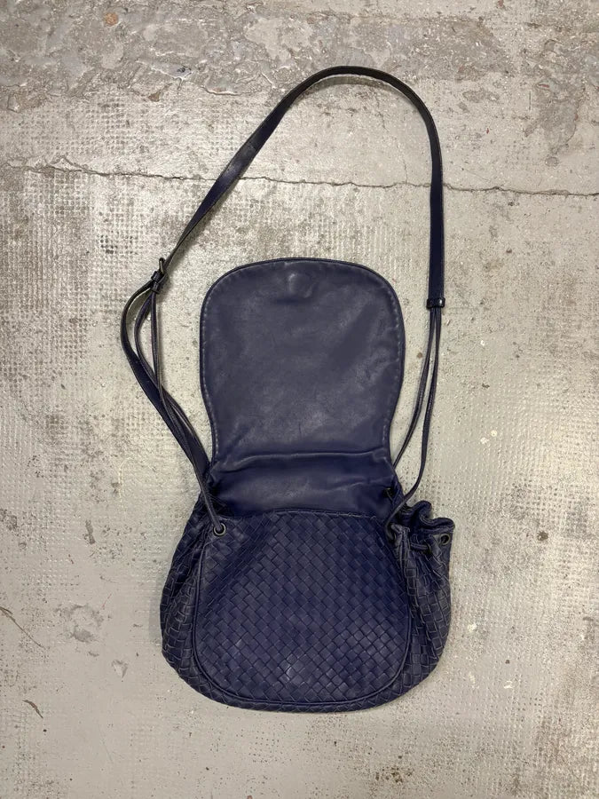 Bottega Veneta Navy Leather Intrecciato Woven Shoulder Bag CdQldvl 4