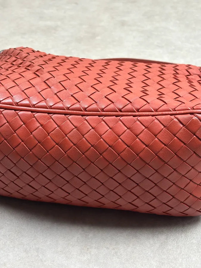 Bottega Veneta Red Intrecciato Woven Leather Handle Bag oIhXzKL 9