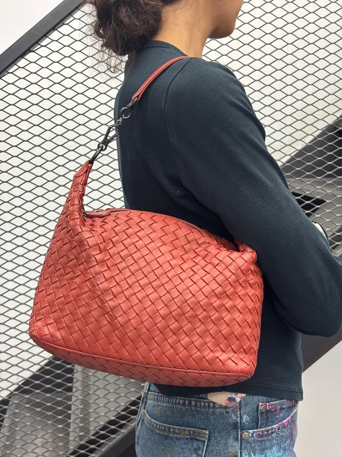 Bottega Veneta Red Intrecciato Woven Leather Handle Bag oIhXzKL 3