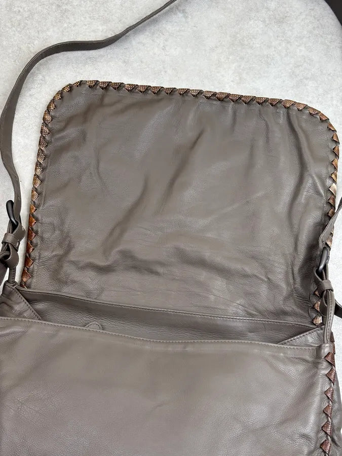 Bottega Veneta Taupe Leather Woven Messenger Bag sCbHCOm 8