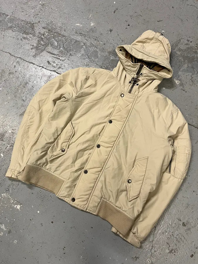 Burberry Creamy Avant-Garde Bomber Jacket (M) SEWBlHK 4