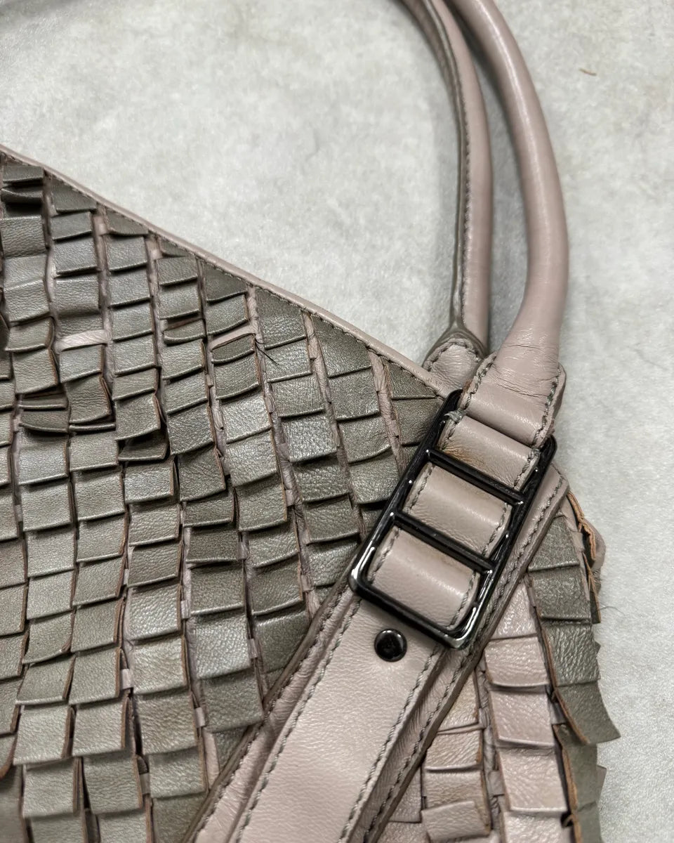 Burberry Grey Leather Textured Handle Bag  mSpdIOE 8