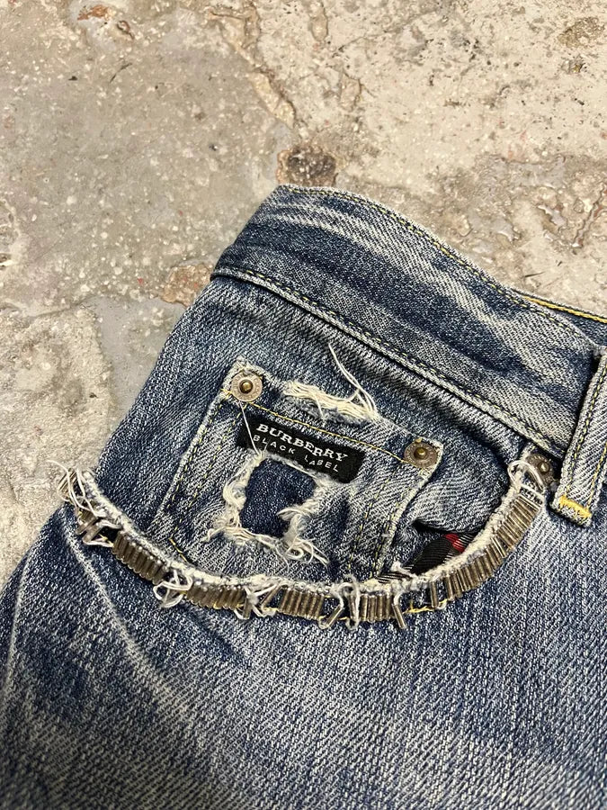 2000s Burberry Blue Faded Denim Jeans (L) aKjobHo 5