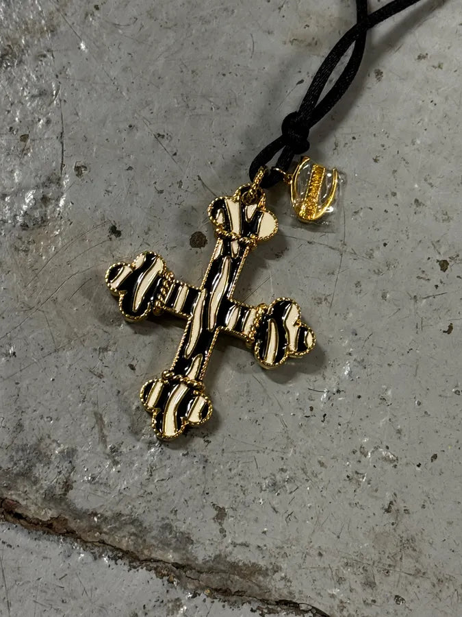 Cavalli Black & White Imperial Cross Necklace sNHHafY 0