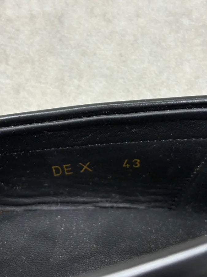 AW2021 Celine Black & White Leather Classy Loafers ARlXLPa 8