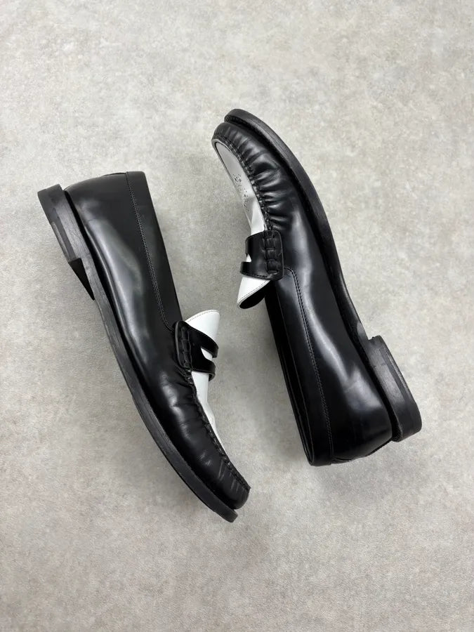 AW2021 Celine Black & White Leather Classy Loafers ARlXLPa 5