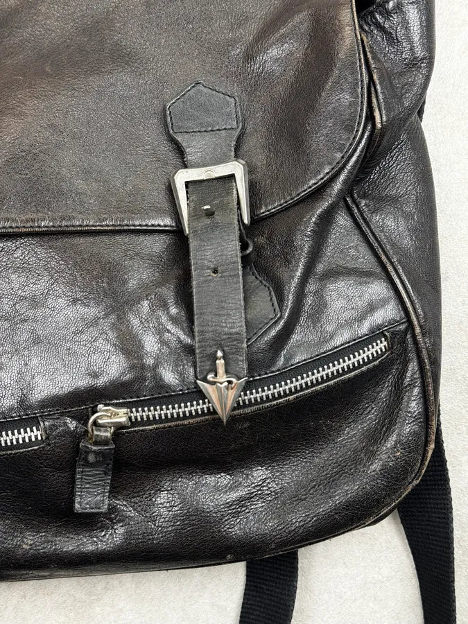 Cesare Paciotti Black Dagger Buckle Backpack wTsaSxr 7